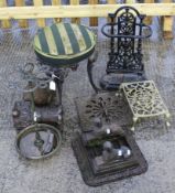 A mixed group of vintage metalware.