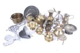An assortment of metalware. Including a bell decorated with a chicken, brass vases etc. Max.