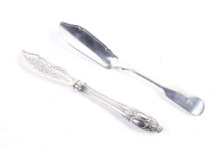 Two Victorian silver handles butter knives.