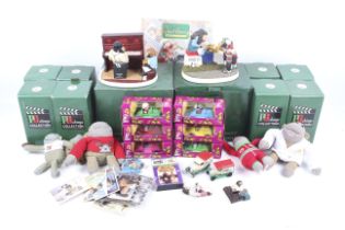 A group of assorted vintage Brooke Bond PG tips related collectables.