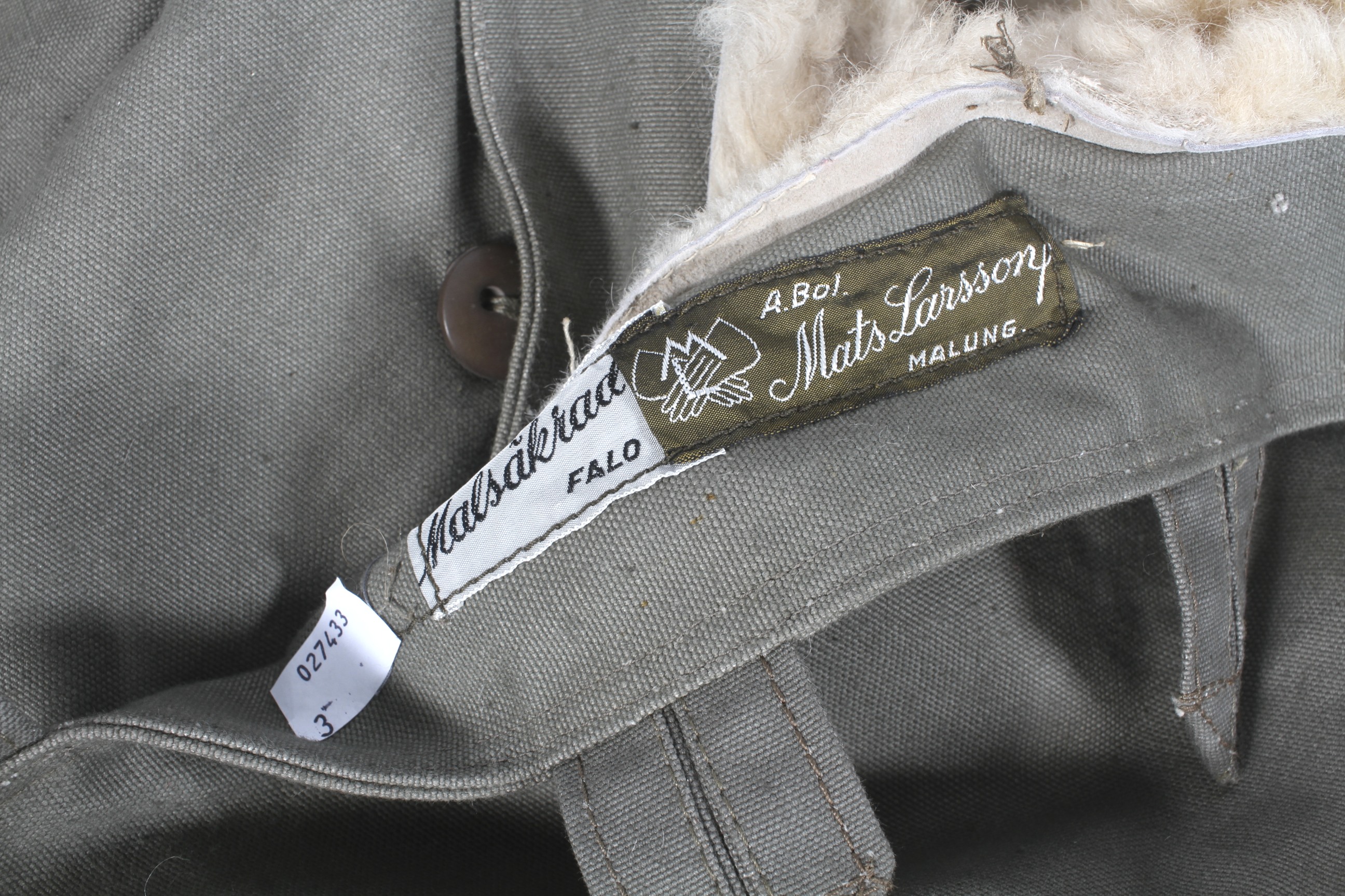 A vintage Mats Larsson M1909 Swiss army parka coat. - Image 2 of 2