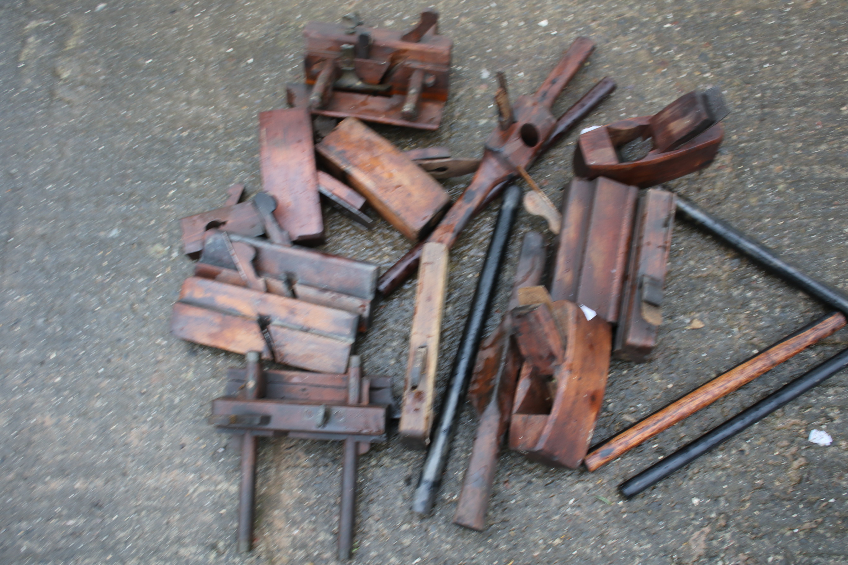 A collection of vintage moulding planes. With a good range of types and sizes etc. qty 12 approx. - Image 2 of 3
