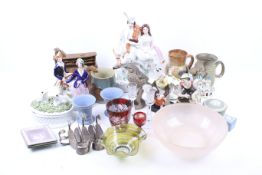 A collection of twenty-nine assorted ceramics and glassware items.