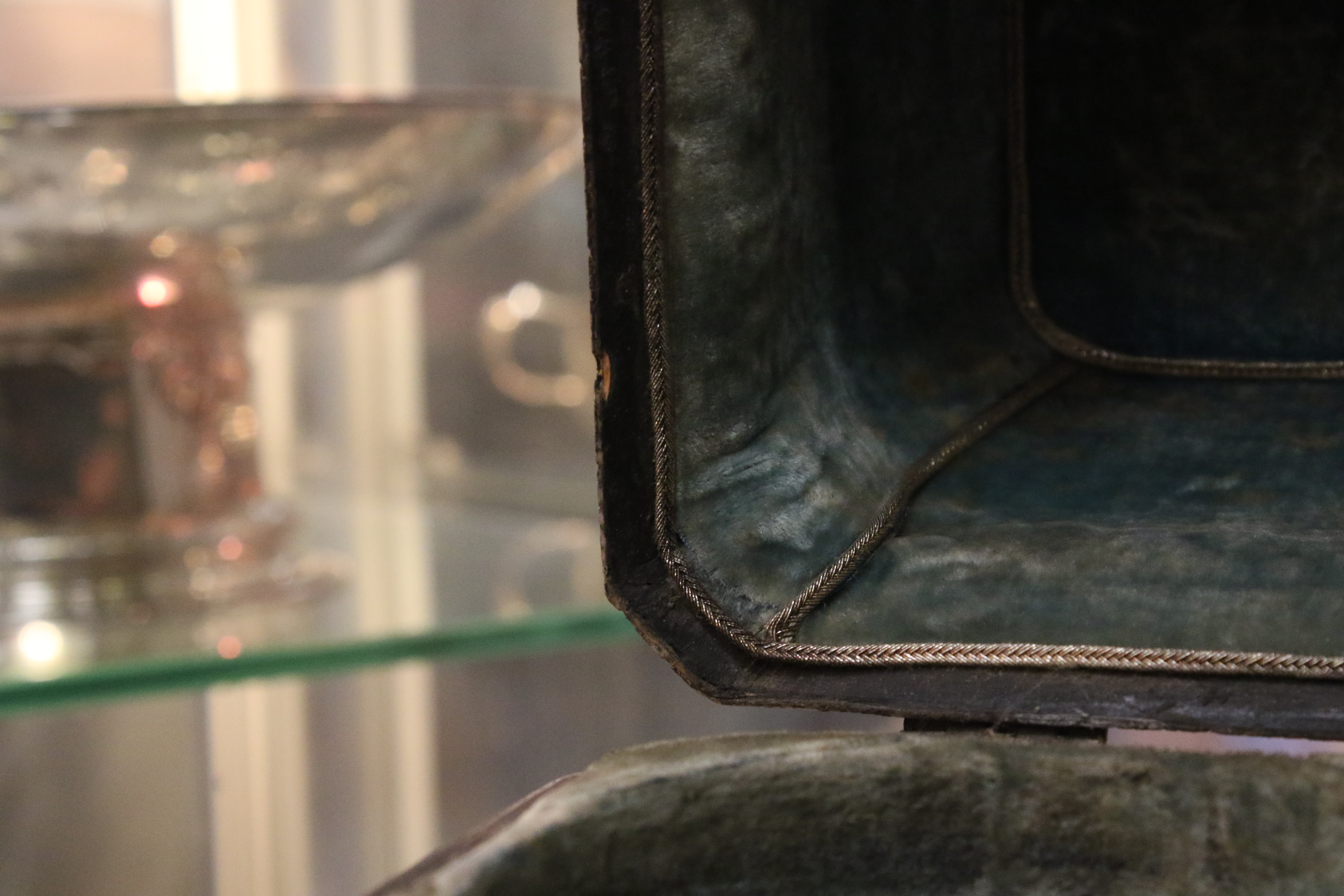 A George III silver mounted shagreen tea caddy case. - Bild 17 aus 19