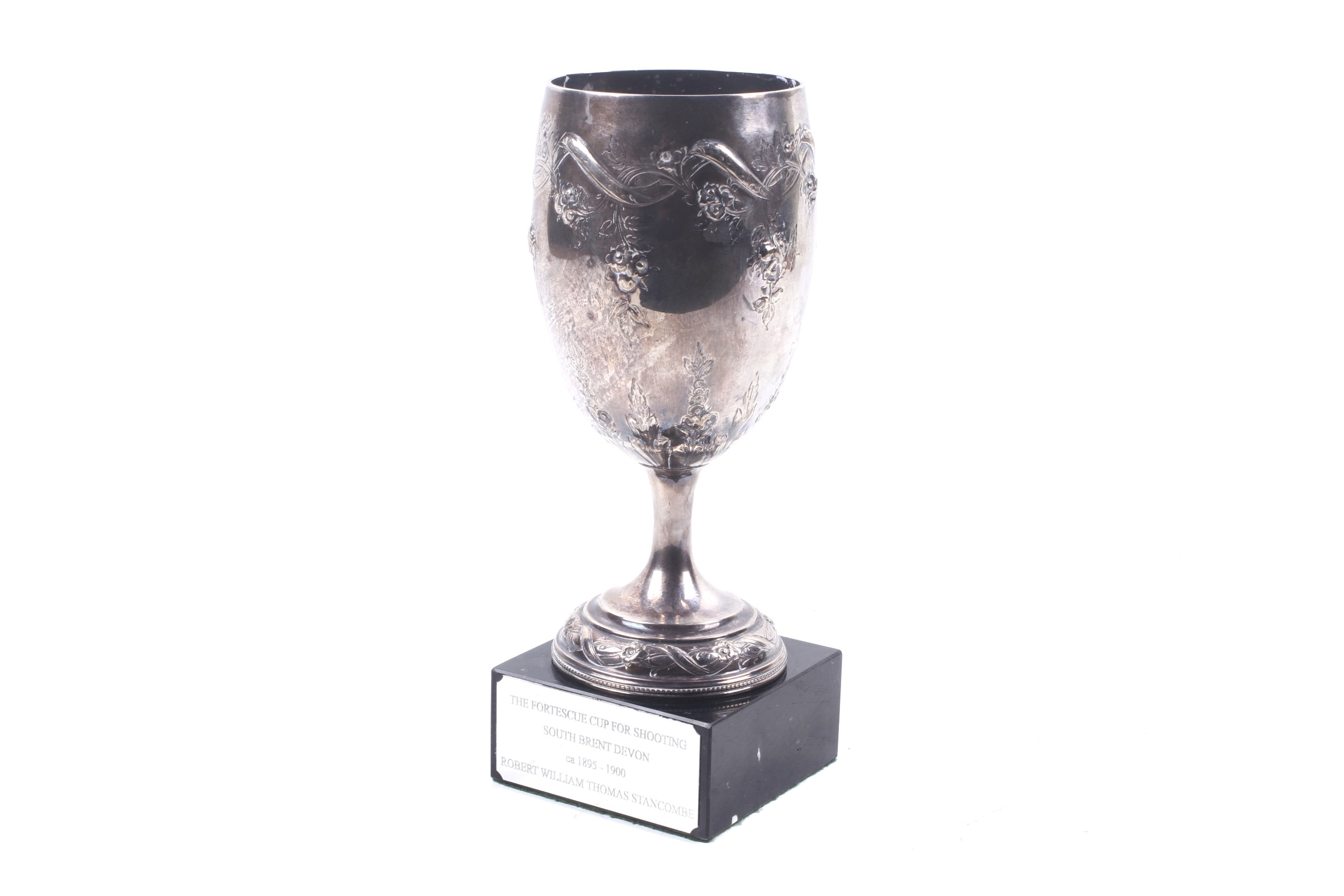 A George III silver cup.