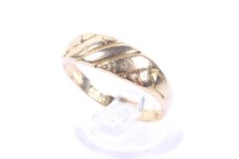 An early 20th century gold tapering band ring.