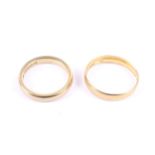 Two vintage 22ct gold wedding bands.