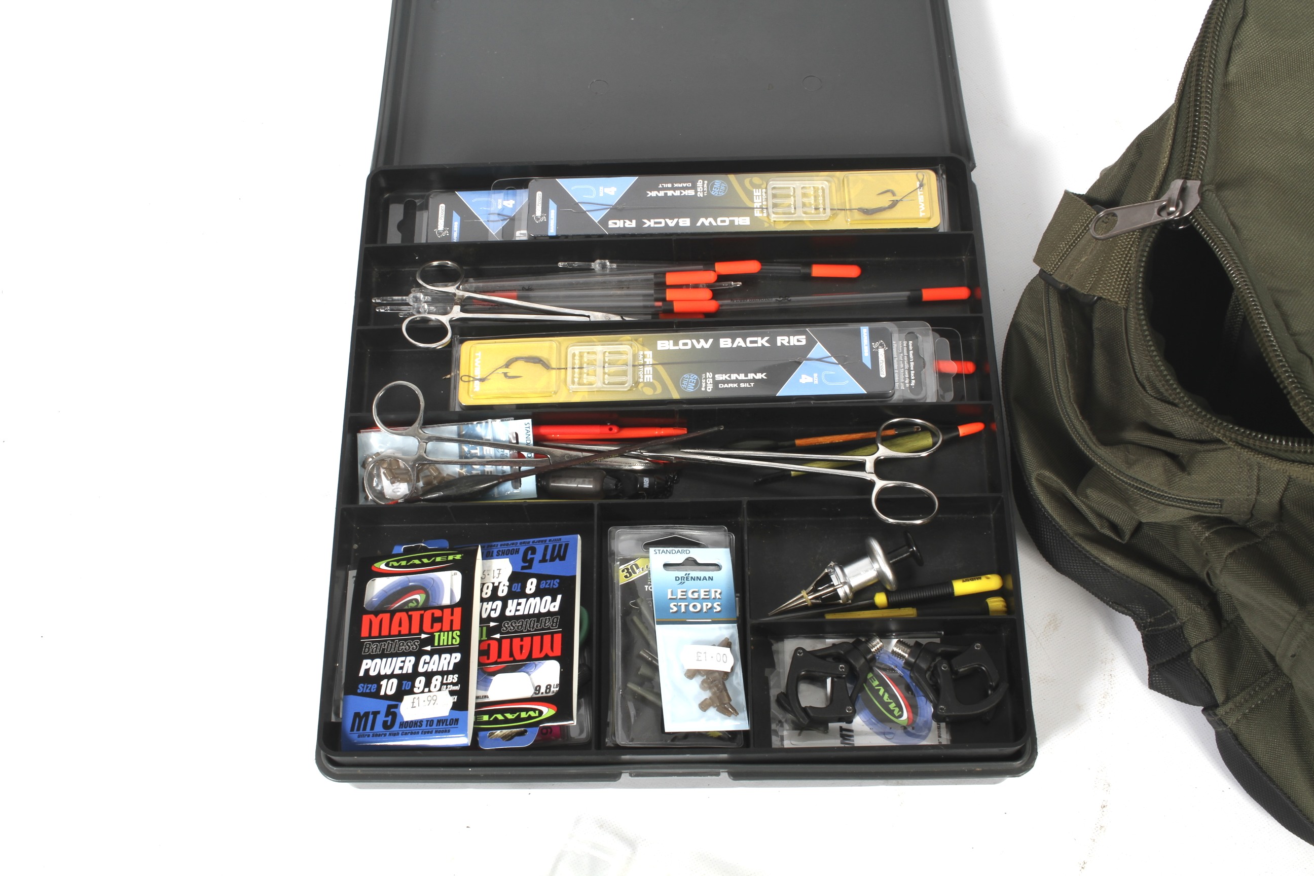 A carp fishing tackle bag containing various paraphernalia. - Image 2 of 2