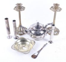 A collection of silver plate.