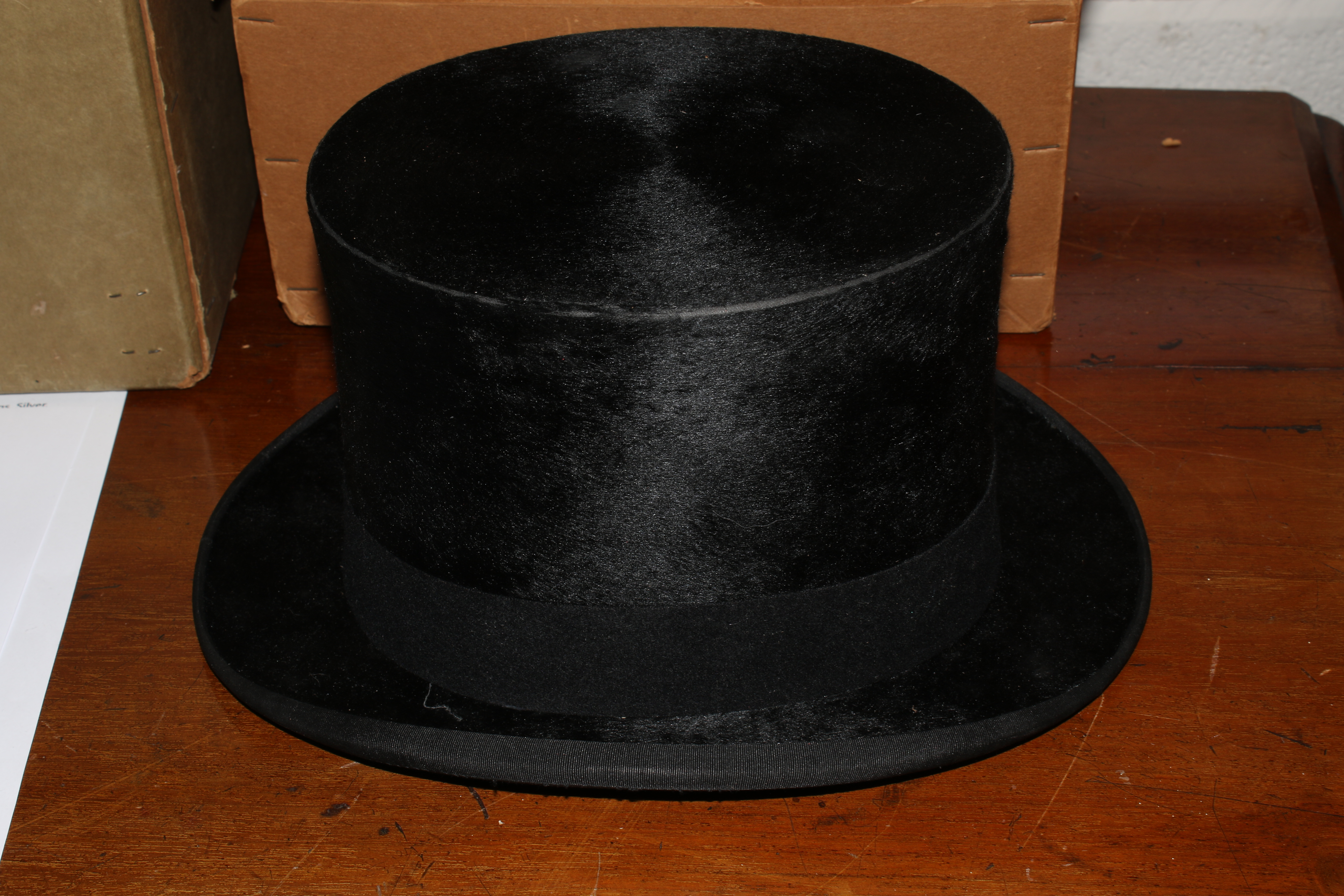 Three Austin Reed vintage top hats. - Image 11 of 13