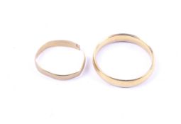Two 22ct gold wedding bands.