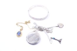 A small quantity of silver and white metal jewellery.