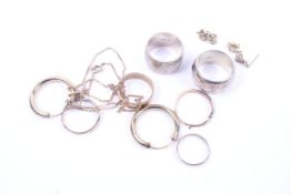 A collection of jewellery. Including a pair of 9ct gold hollow-hoop earrings, 1.