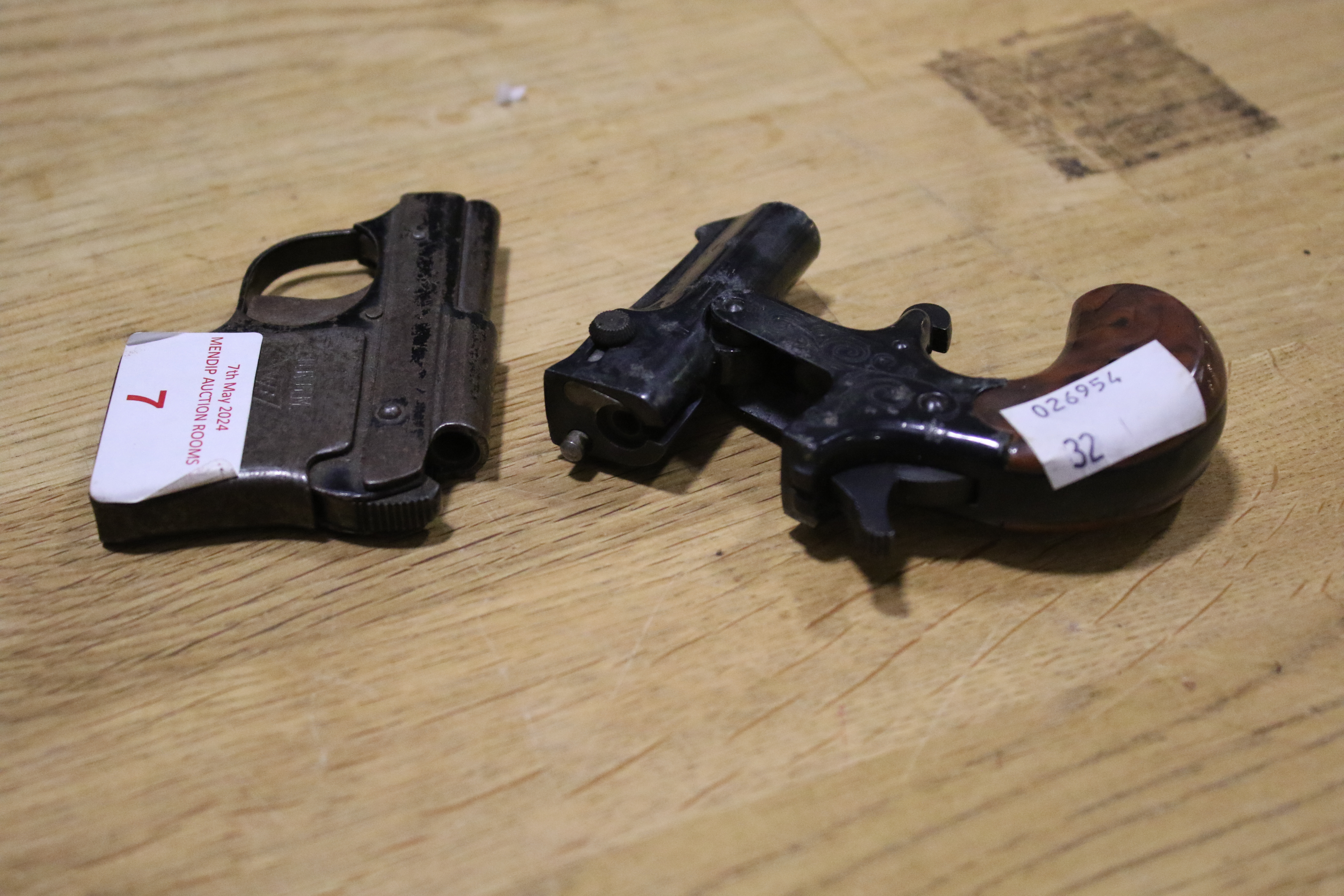 Two blank firing pistols. Comprising one Derringer and one DRGM, one 3-4mm and one 5mm calibre. - Image 7 of 7