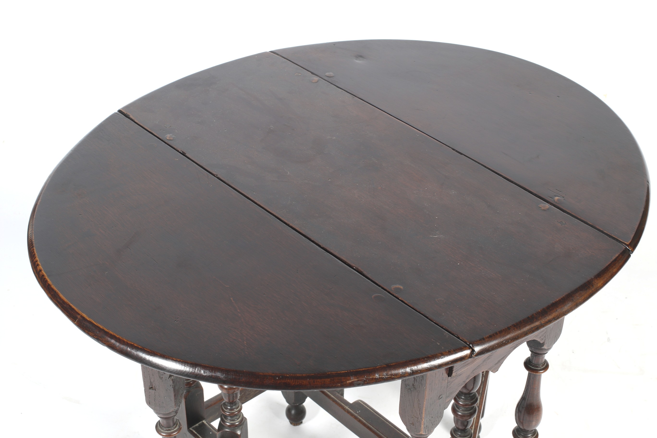 An 18th century small oak gate leg table. - Image 3 of 3