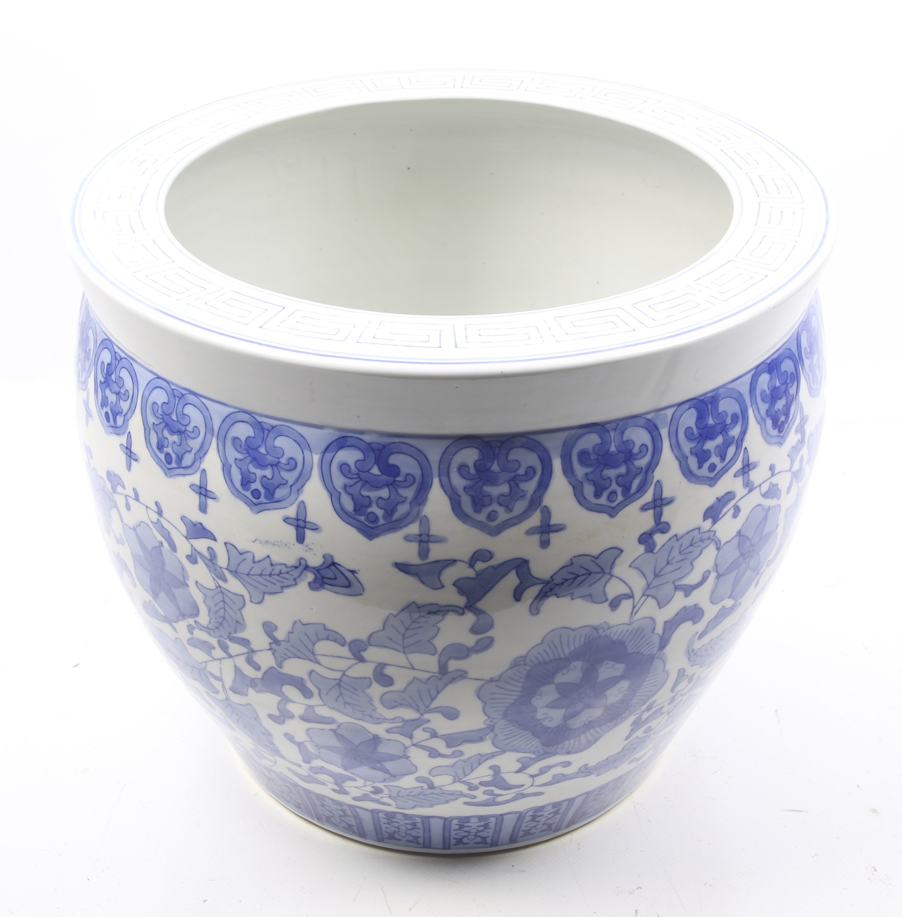 A 20th century Chinese jardiniere pot.