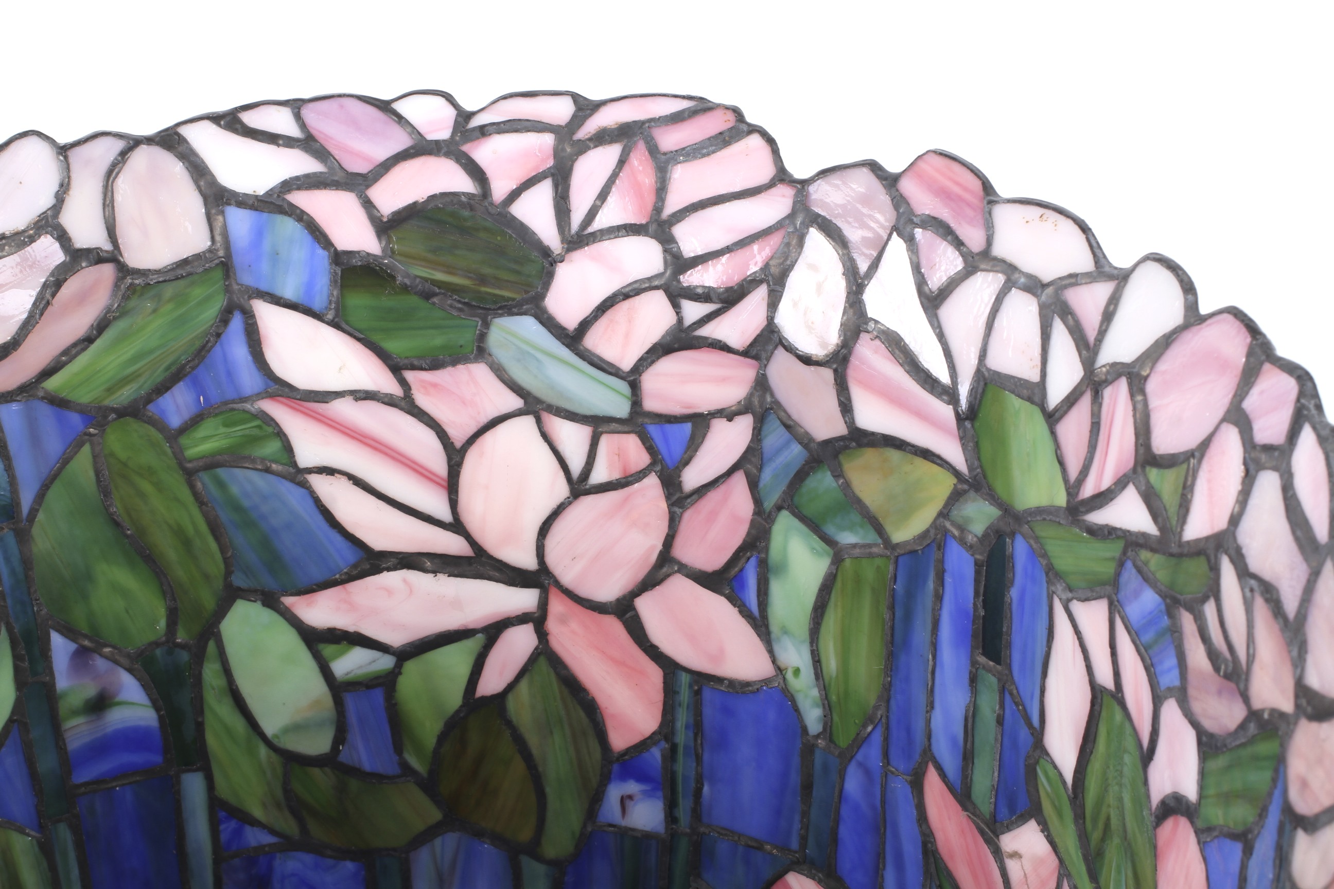 A large Tiffany style flowering lotus lampshade in blue and pink. - Image 2 of 2