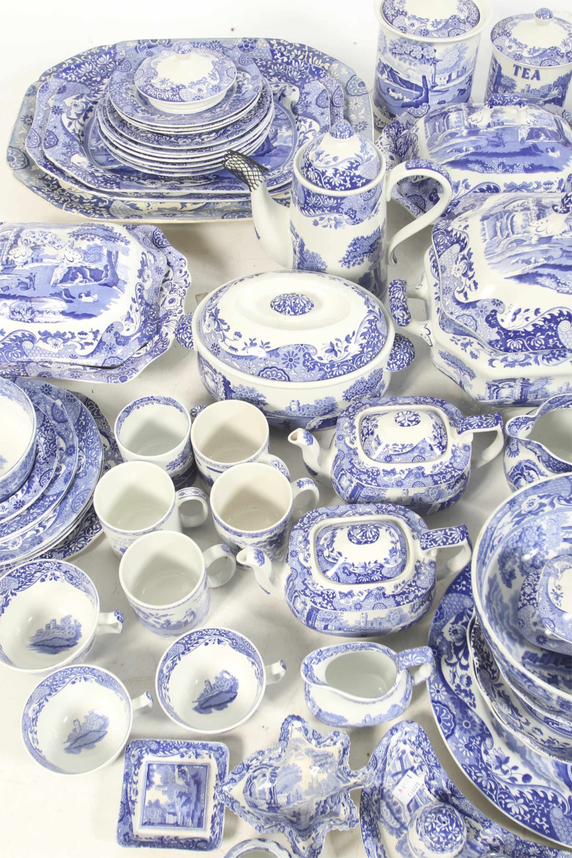 19th century and later Spode and Copeland blue Italian ceramics. - Image 2 of 3
