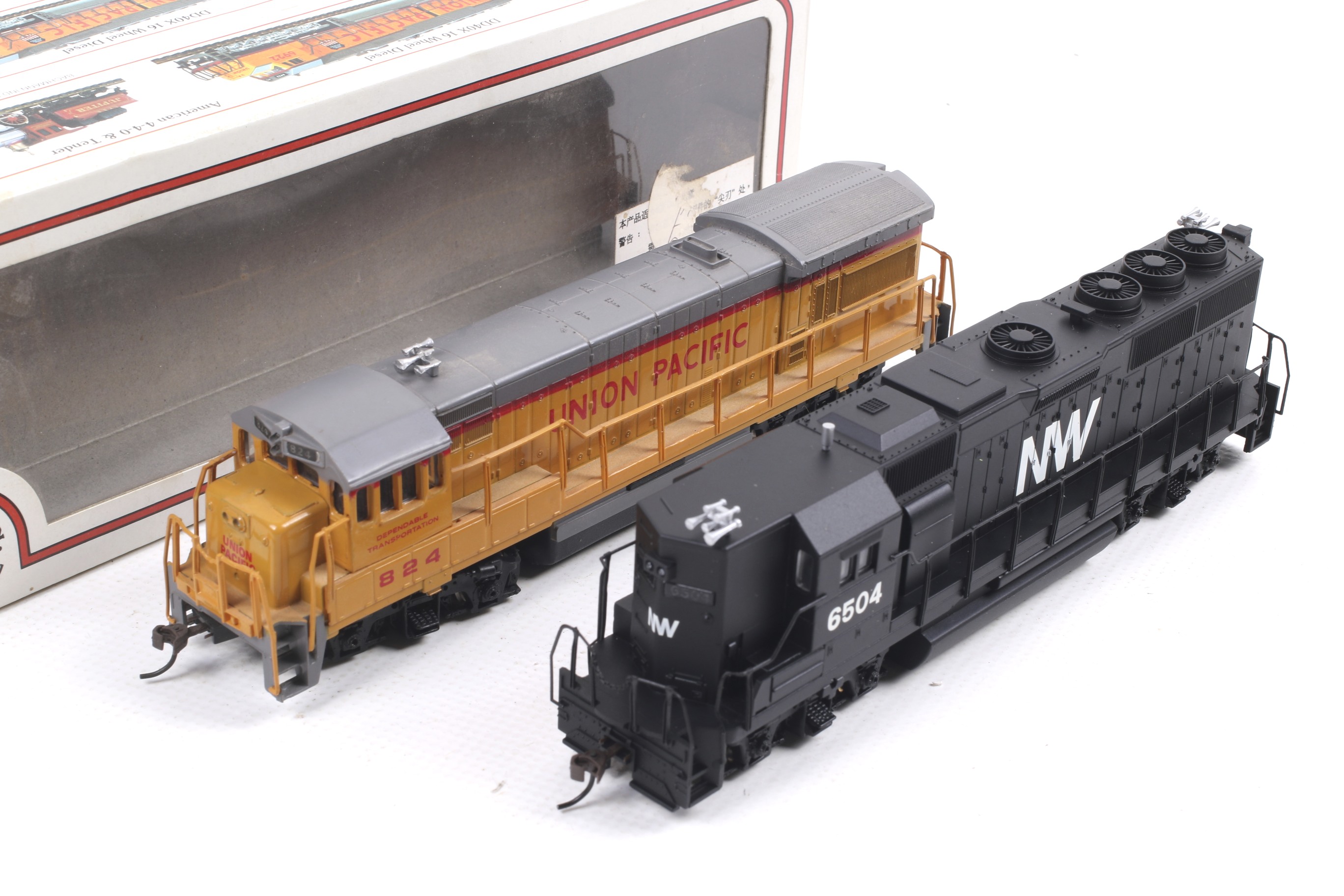 Two Bachmann OO gauge diesel locomotives. Comprising one GP50 Norfolk and Western no. - Image 2 of 2