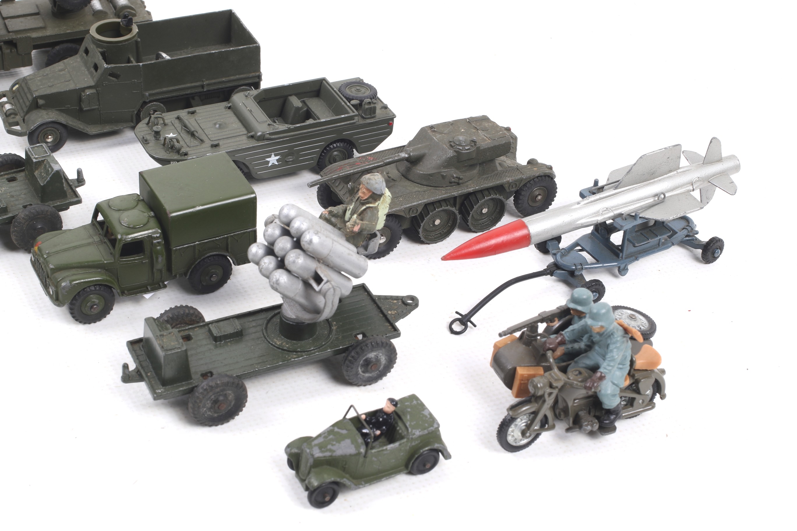 A collection of diecast metal military vehicles. - Image 3 of 3