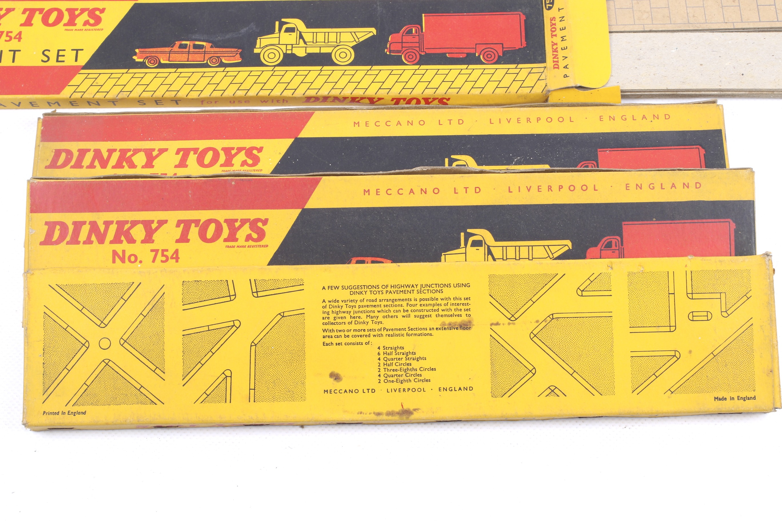 Four Dinky Pavement Sets. No. 754, in original boxes. - Image 2 of 2