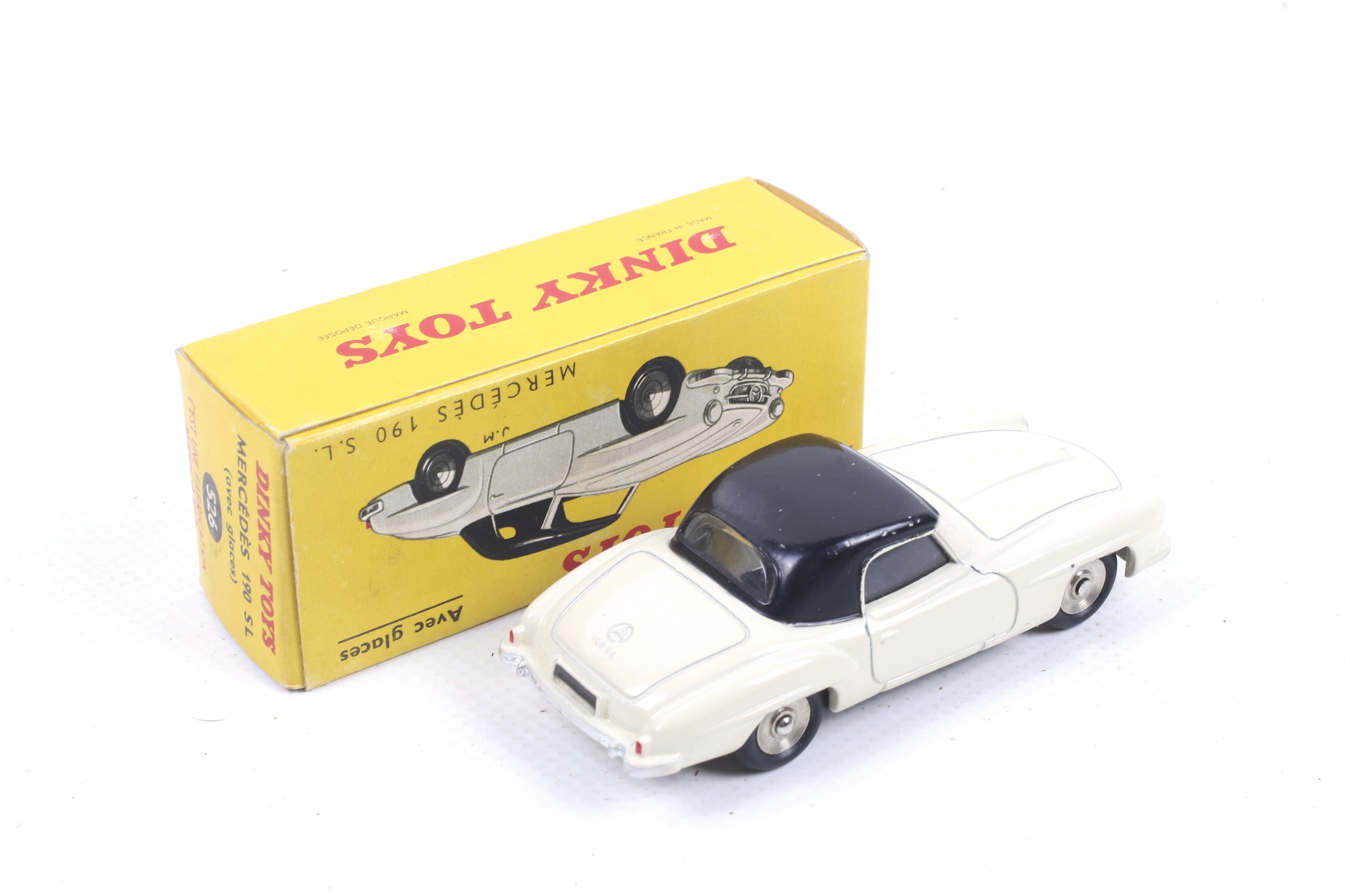 A French Dinky diecast Mercedes 190 SL. No. 526, with white body and black roof, in original box. - Bild 2 aus 2