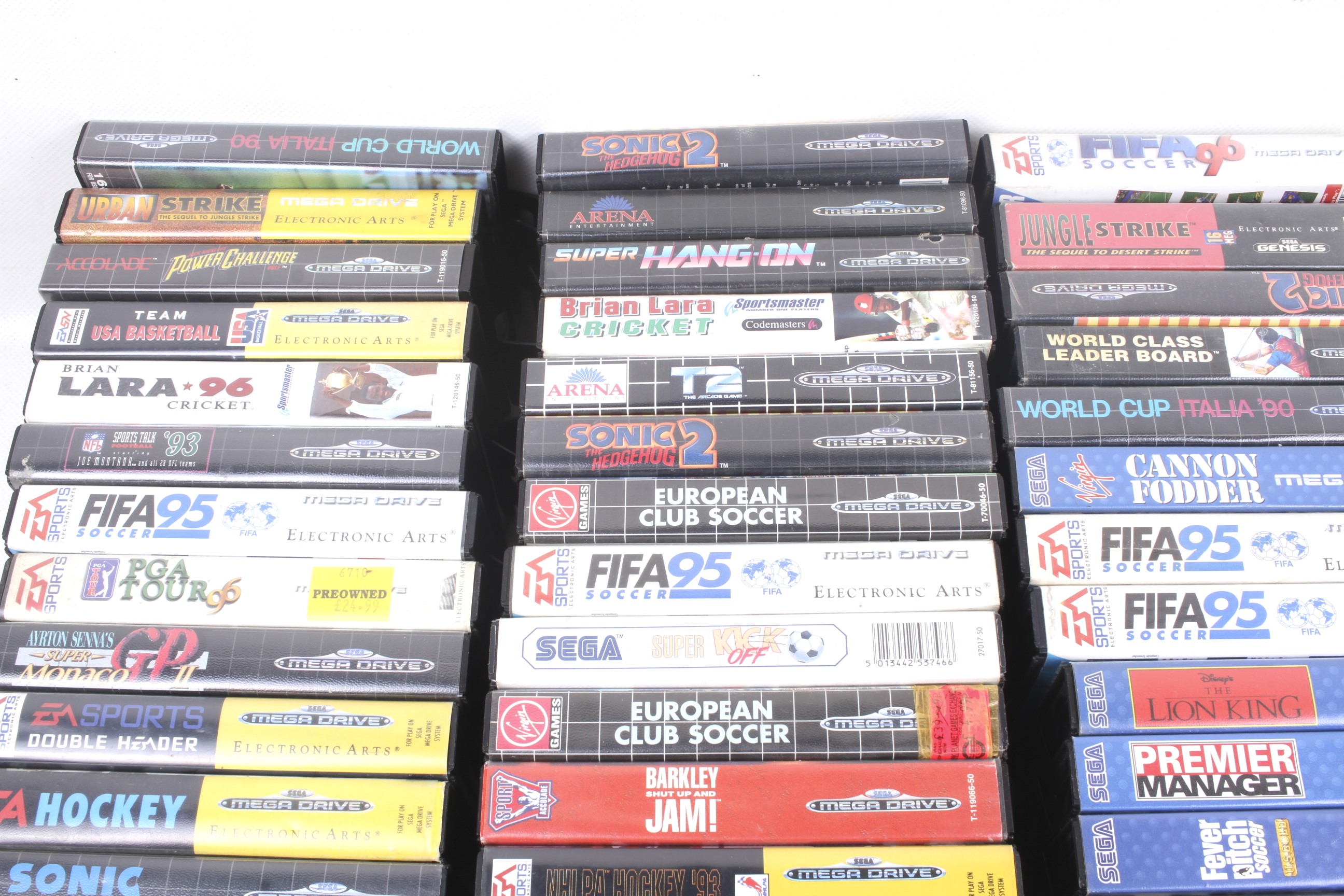 A collection of over 60 Sega Megadrive video games. - Bild 4 aus 4