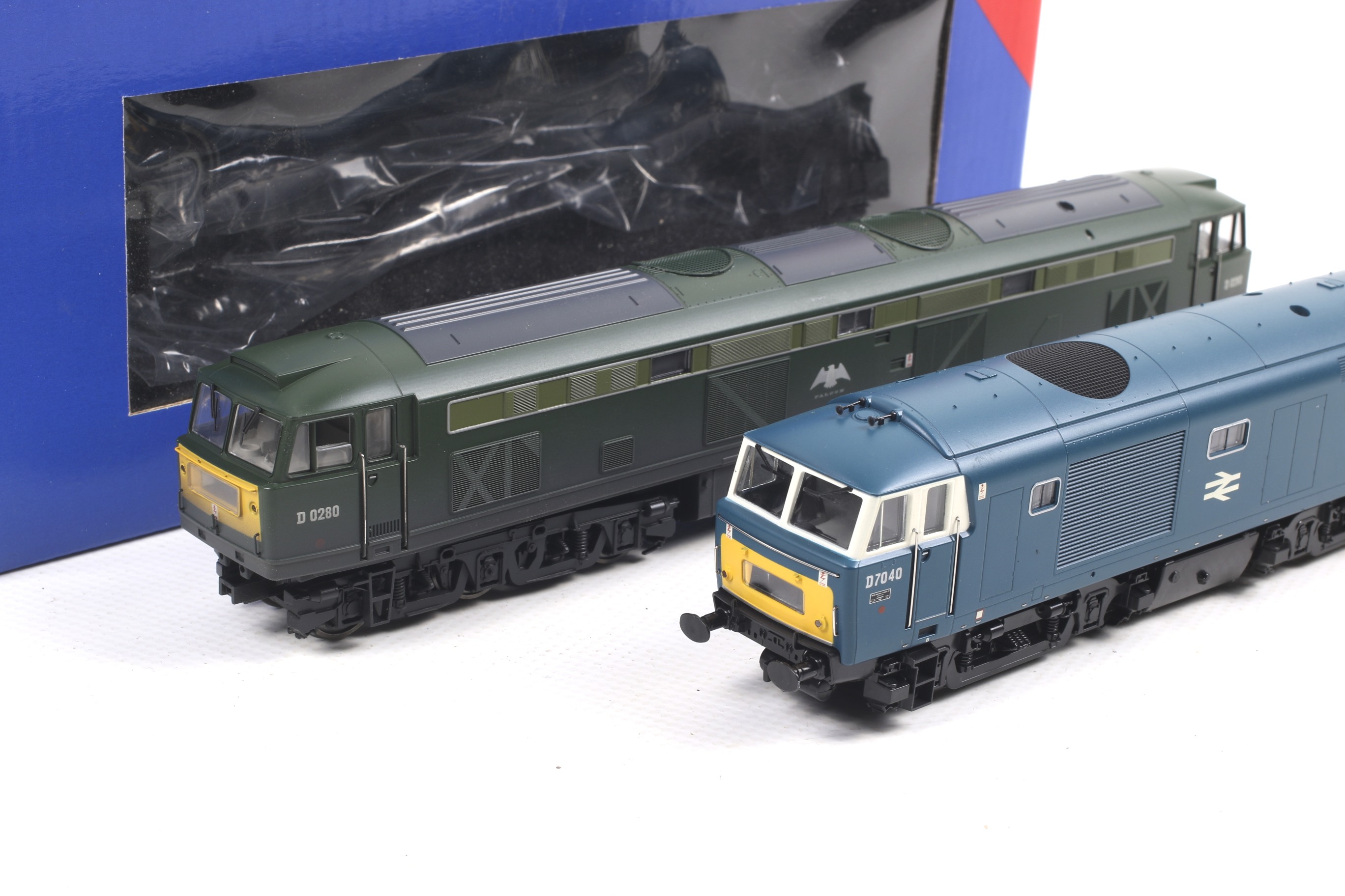 Two Heljan OO gauge diesel locomotives. Comprising one Hymek no. D7040 and one class 53 Falcon no. - Image 2 of 2