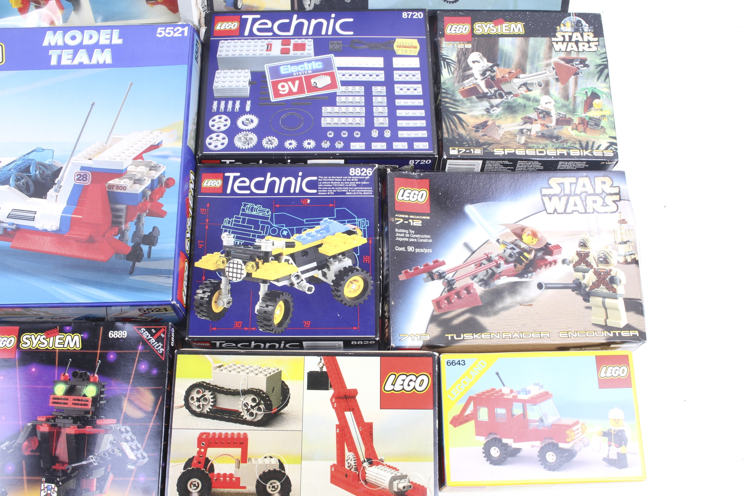 An assorted collection of Lego sets. - Image 3 of 3