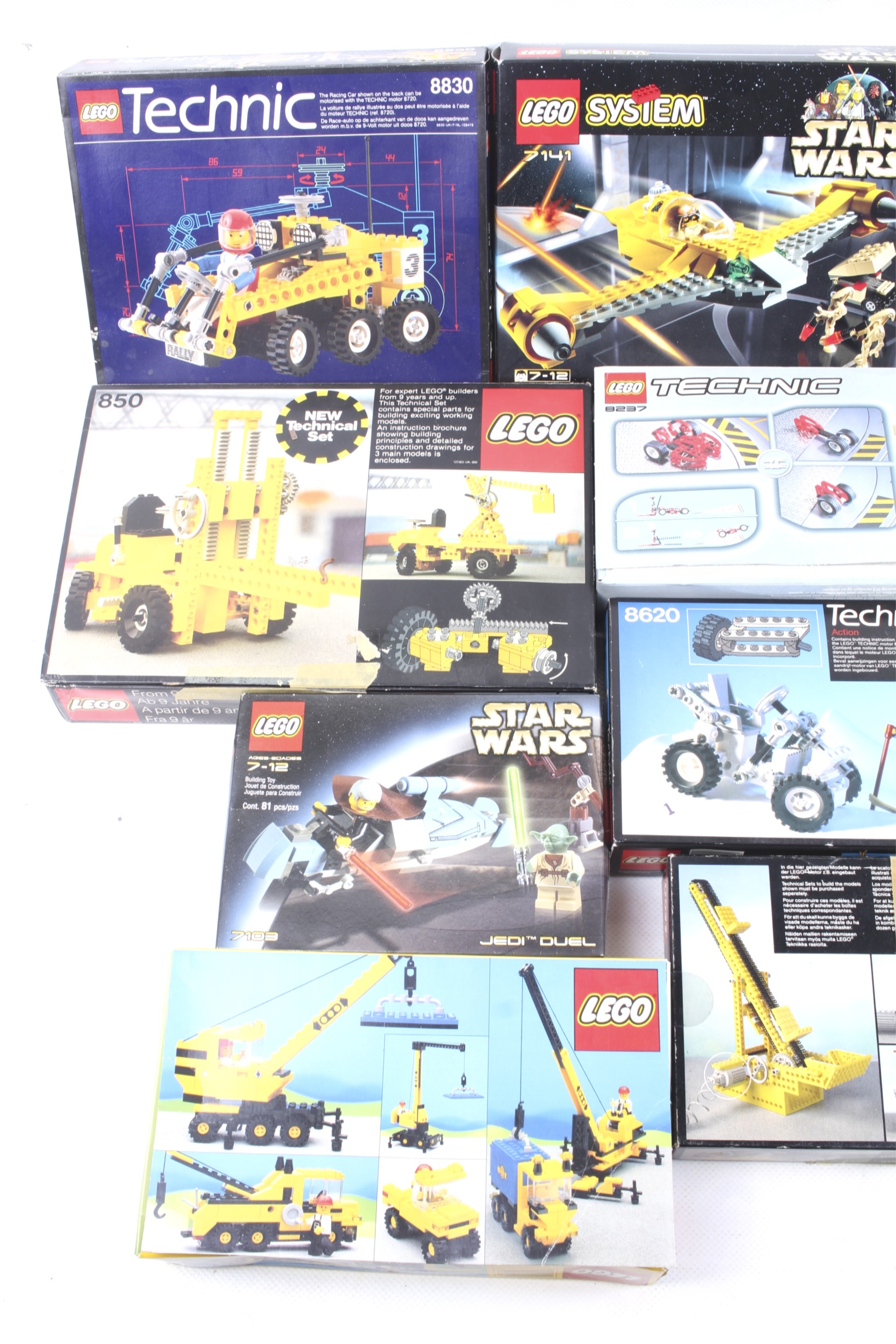 An assorted collection of Lego sets. - Bild 2 aus 3