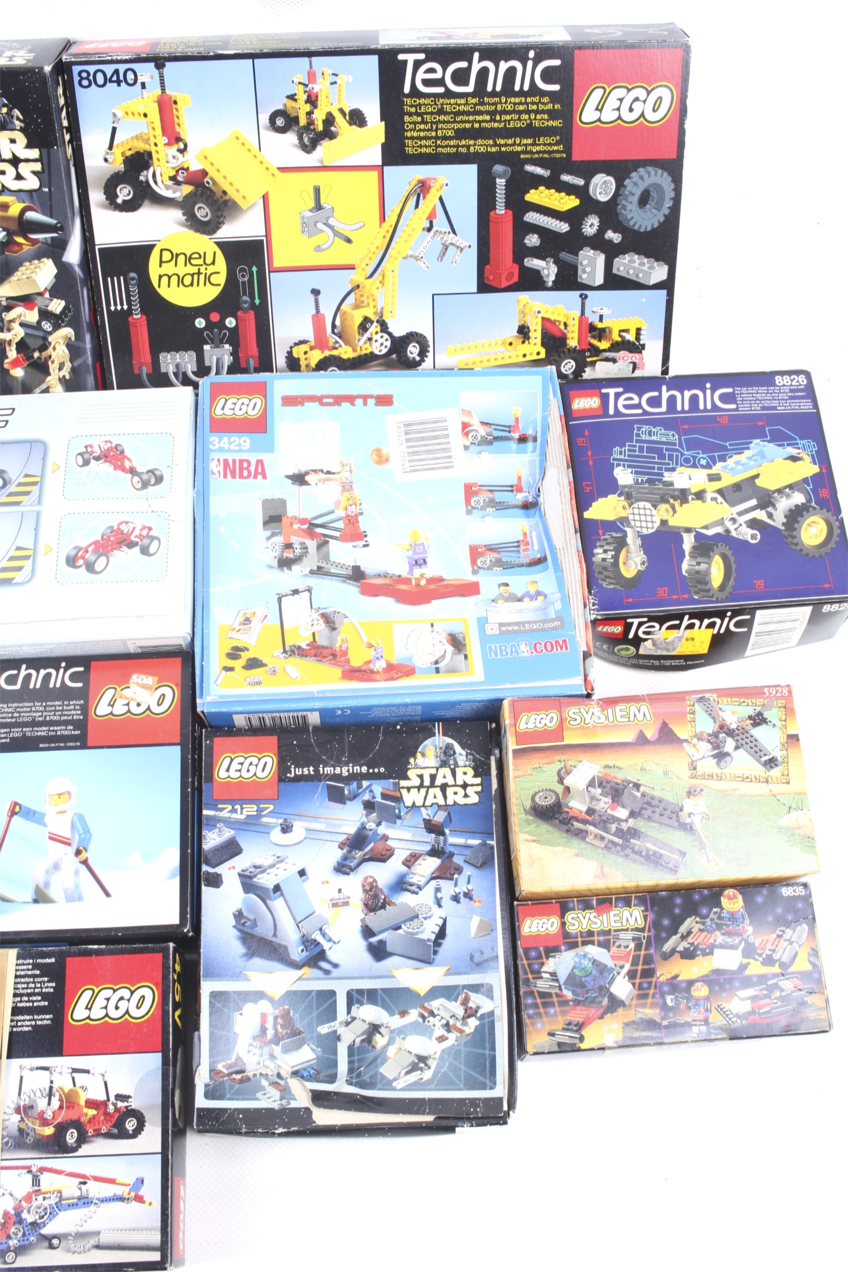 An assorted collection of Lego sets. - Image 3 of 3