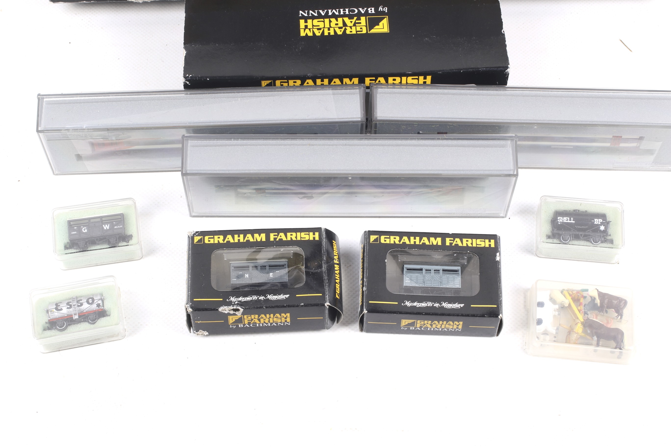 A collection of N gauge Graham Farish model railway. - Image 3 of 3