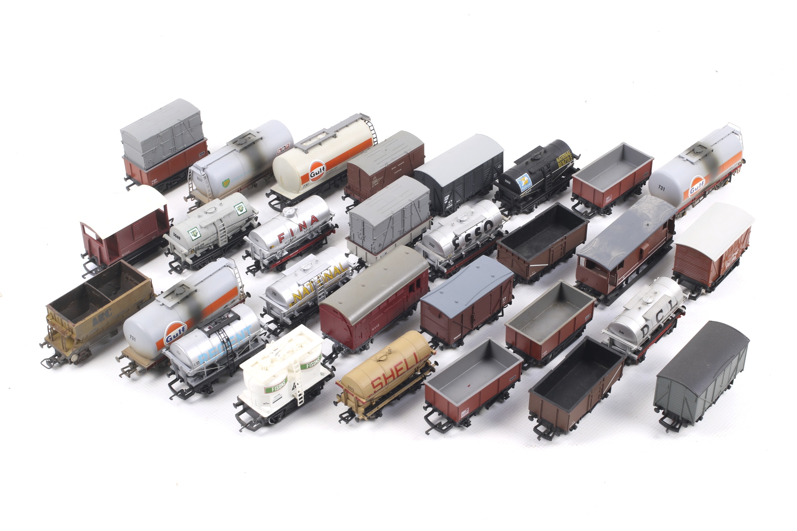 Thirty OO gauge goods wagons. Featuring box cars, ore wagons and tankers etc, all unboxed.