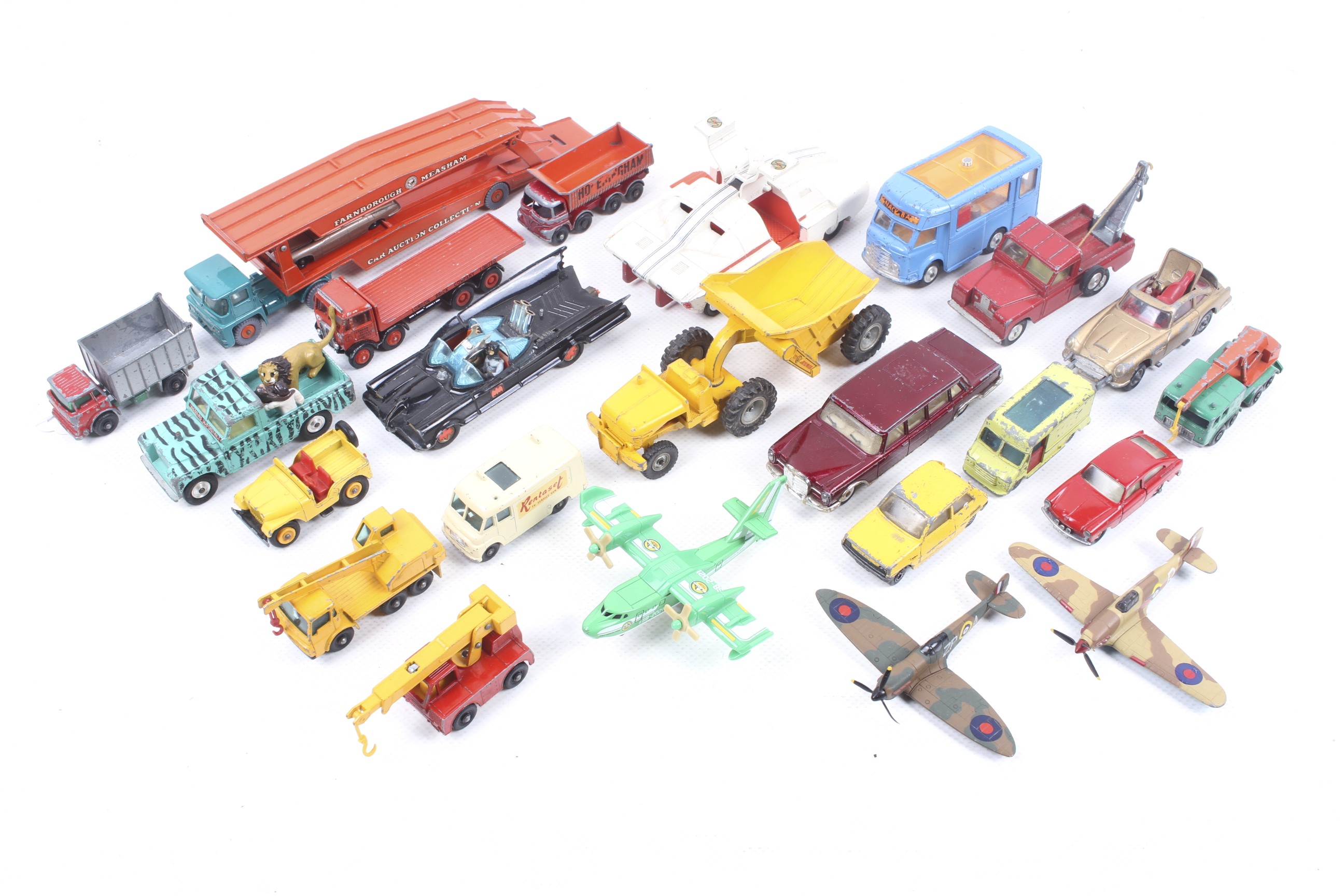 A mixed collection of diecast vehicles. Noting Dinky including Batman etc, unboxed.