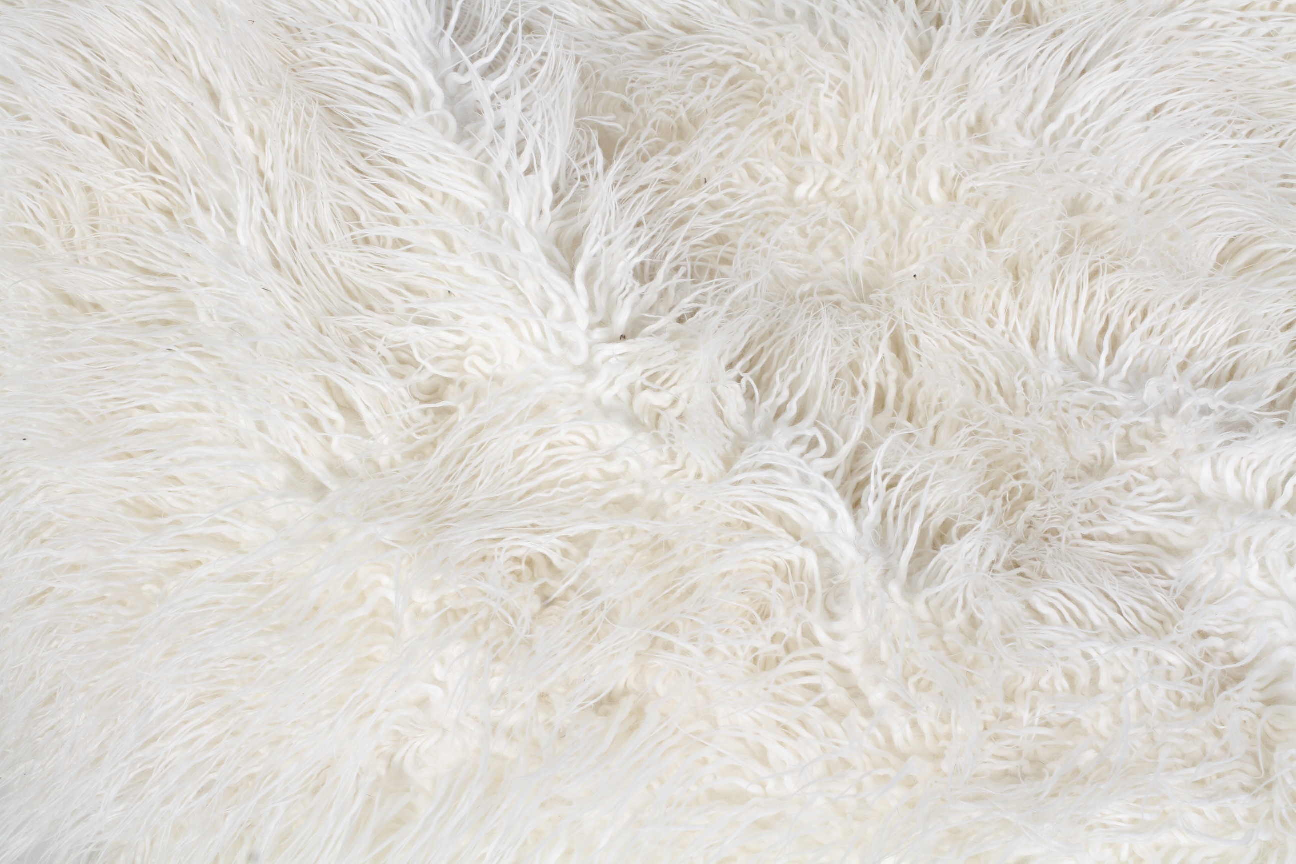 A large faux white sheepskin beanbag. - Image 2 of 2