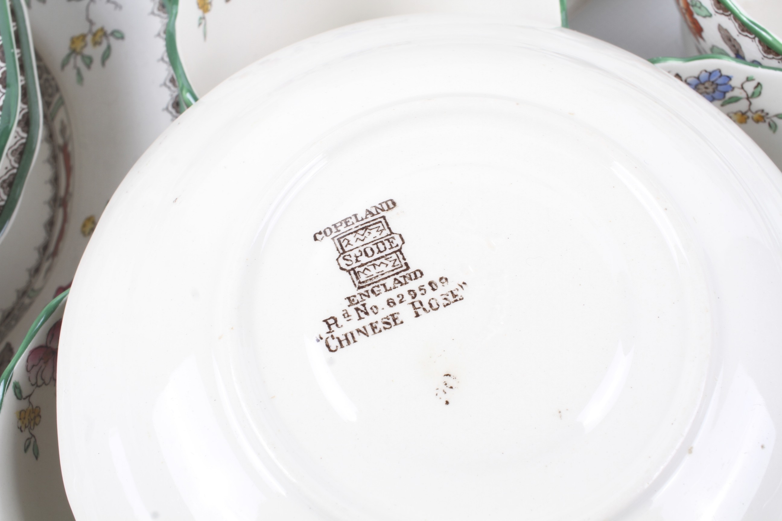 A Copeland Spode 'Chinese Rose' dinner and tea service. - Image 3 of 3