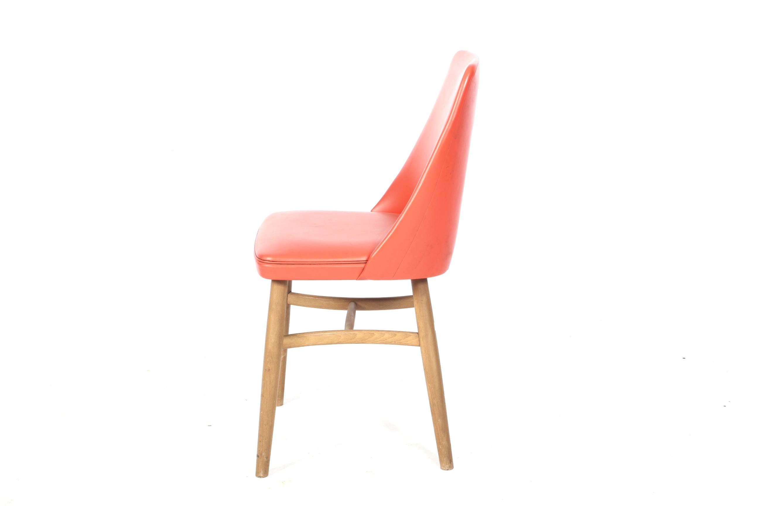 A mid-century chair. - Image 2 of 2