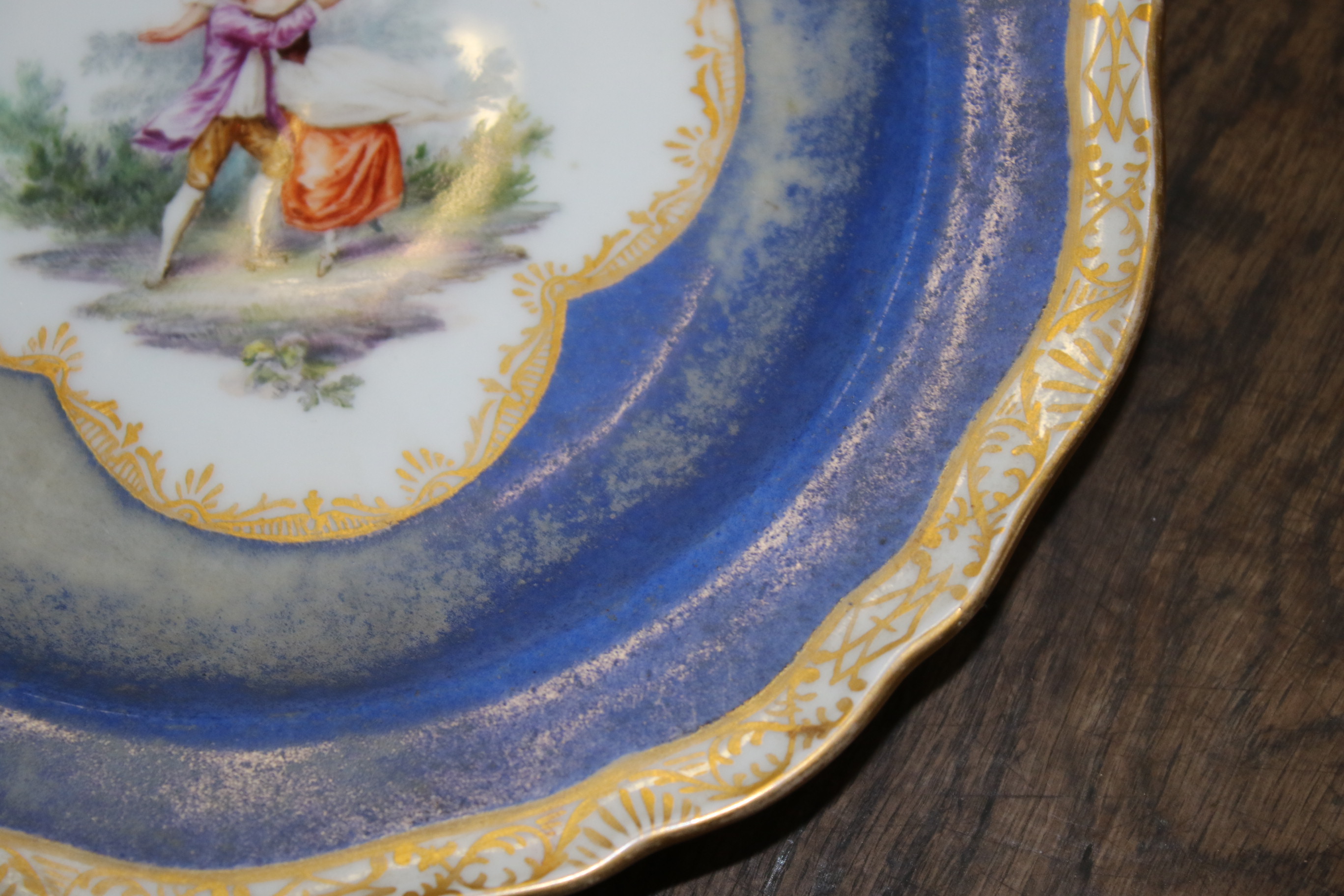 A 19th century Meissen plate. - Image 2 of 9