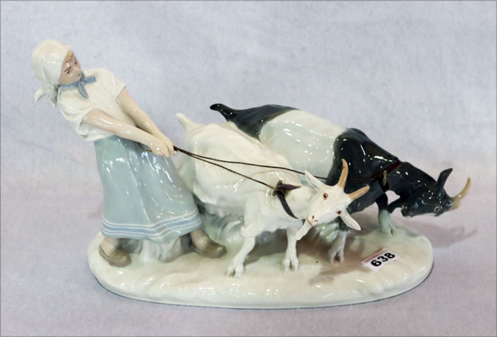 Meissen Figurengruppe 'Ziegenhirtin', Otto Pilz, * 1876 Sonneberg + 1934 Dresden, bunt bemalt,