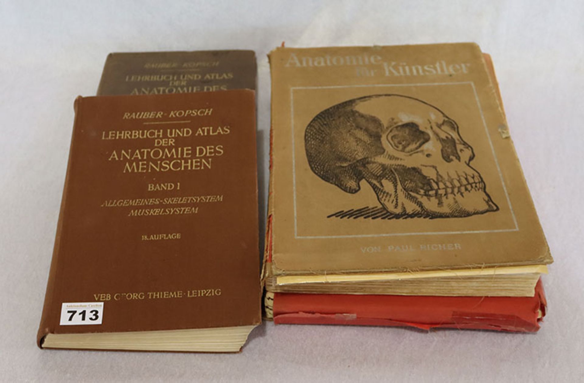 Bücher-Konvolut: 'Lehrbuch und Atlas der Anatomie des Menschen', Band 1 und 2, 1954, 'Anatomie der