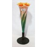 Designer Glasvase, rose/grün mit Metallfuß, ausgefallene Handarbeit, H 41 cm, D 14 cm