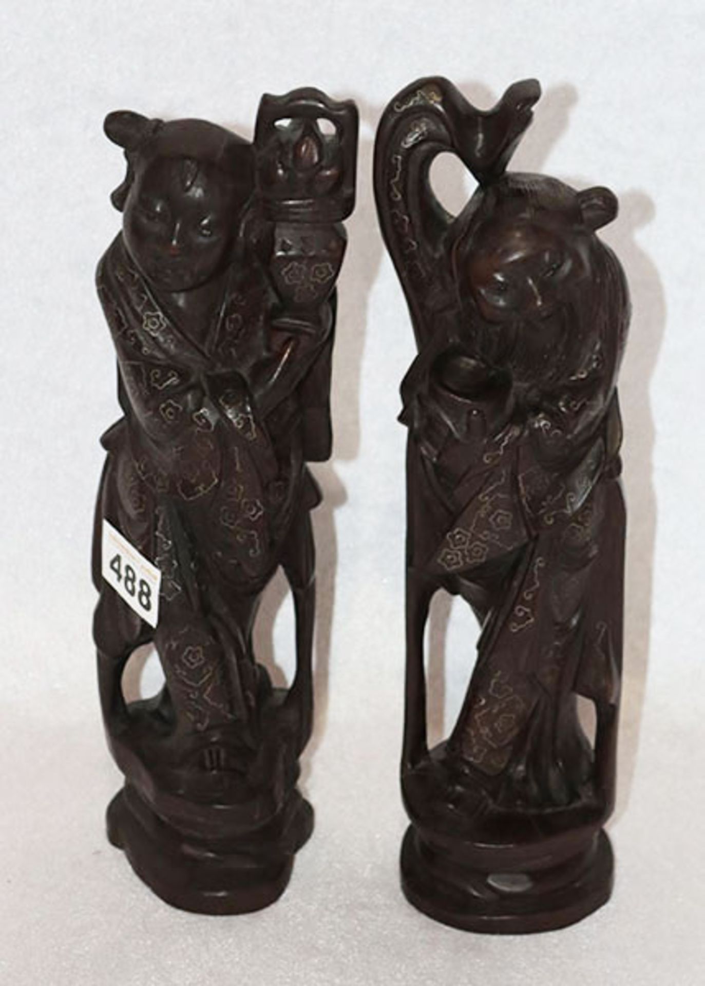 2 asiatisches Holzfiguren Paar mit Glasaugen und feinen Metalleinlagen, H 29 cm