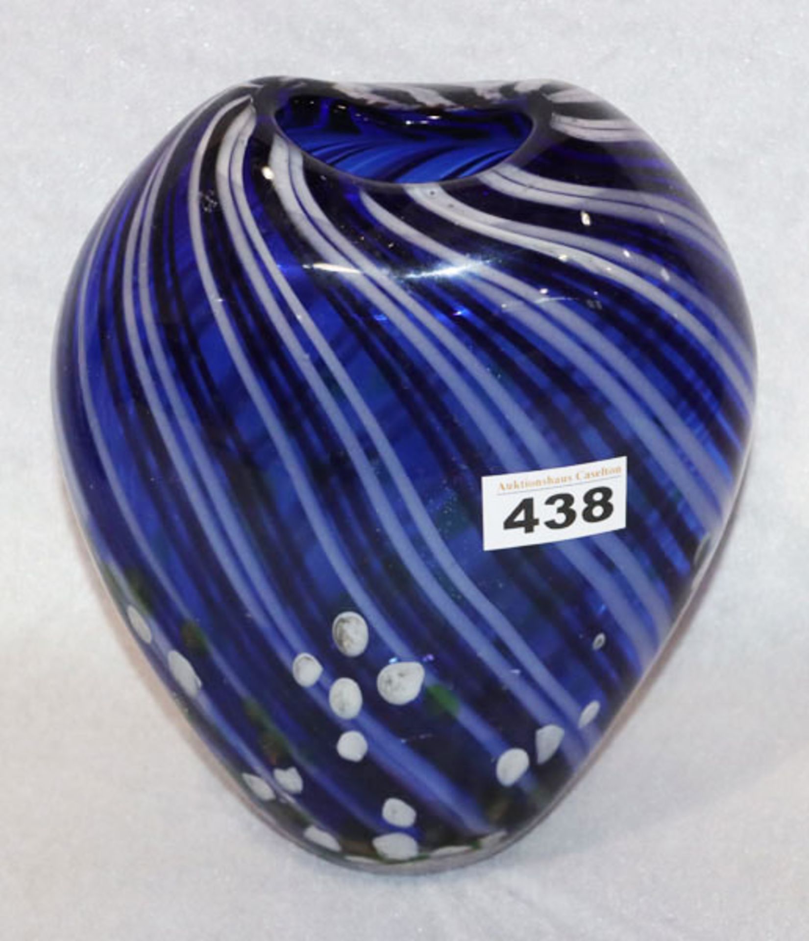 Glasvase, blau/weiß, H 21 cm, beschädigt