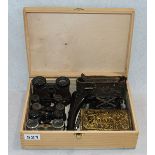 Konvolut: Vest Pocket Kodak Kamera mit Etui, stark gebraucht und beschädigt, und 5 diverse