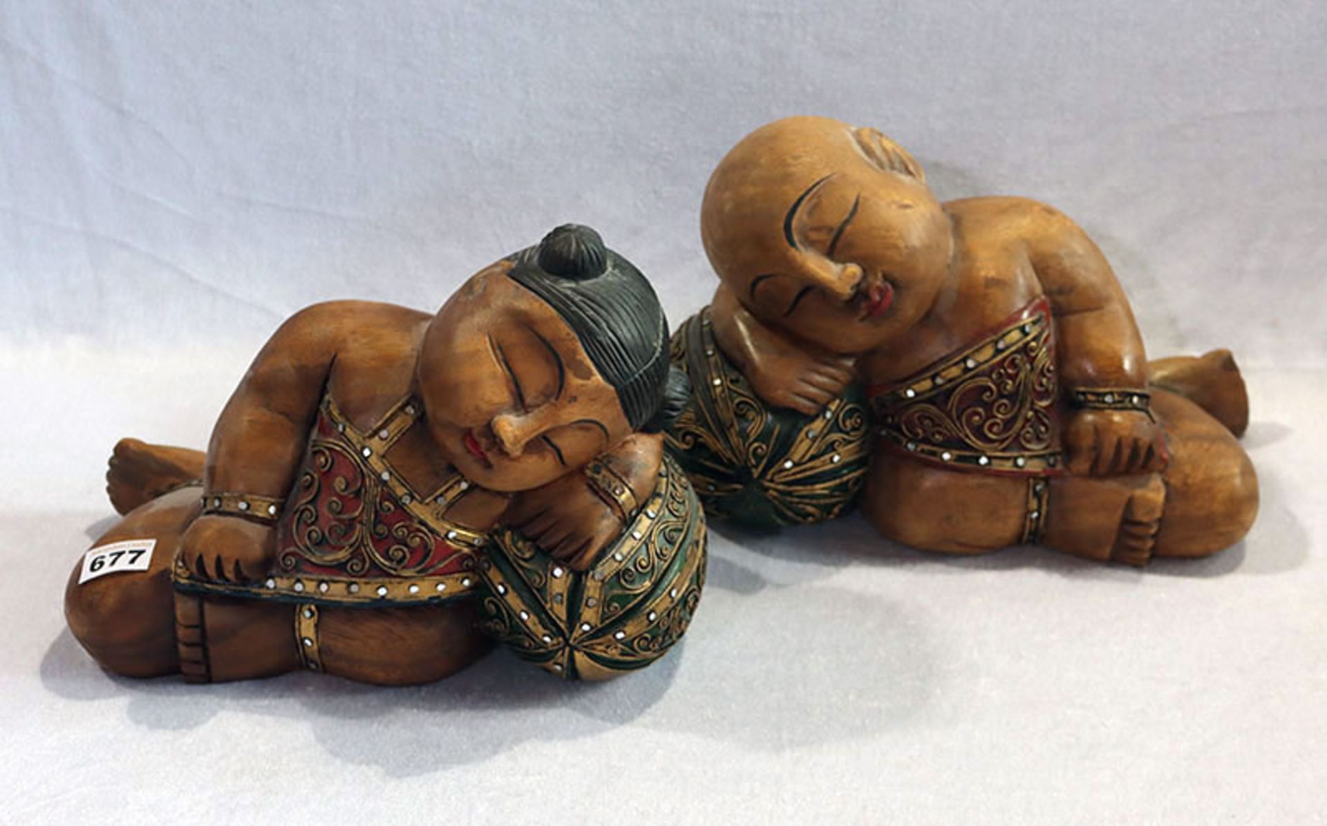 2 asiatische Holzfiguren 'Chinesische schlafende Kinder auf Wassermelone', Glücksbringer, bemalt und