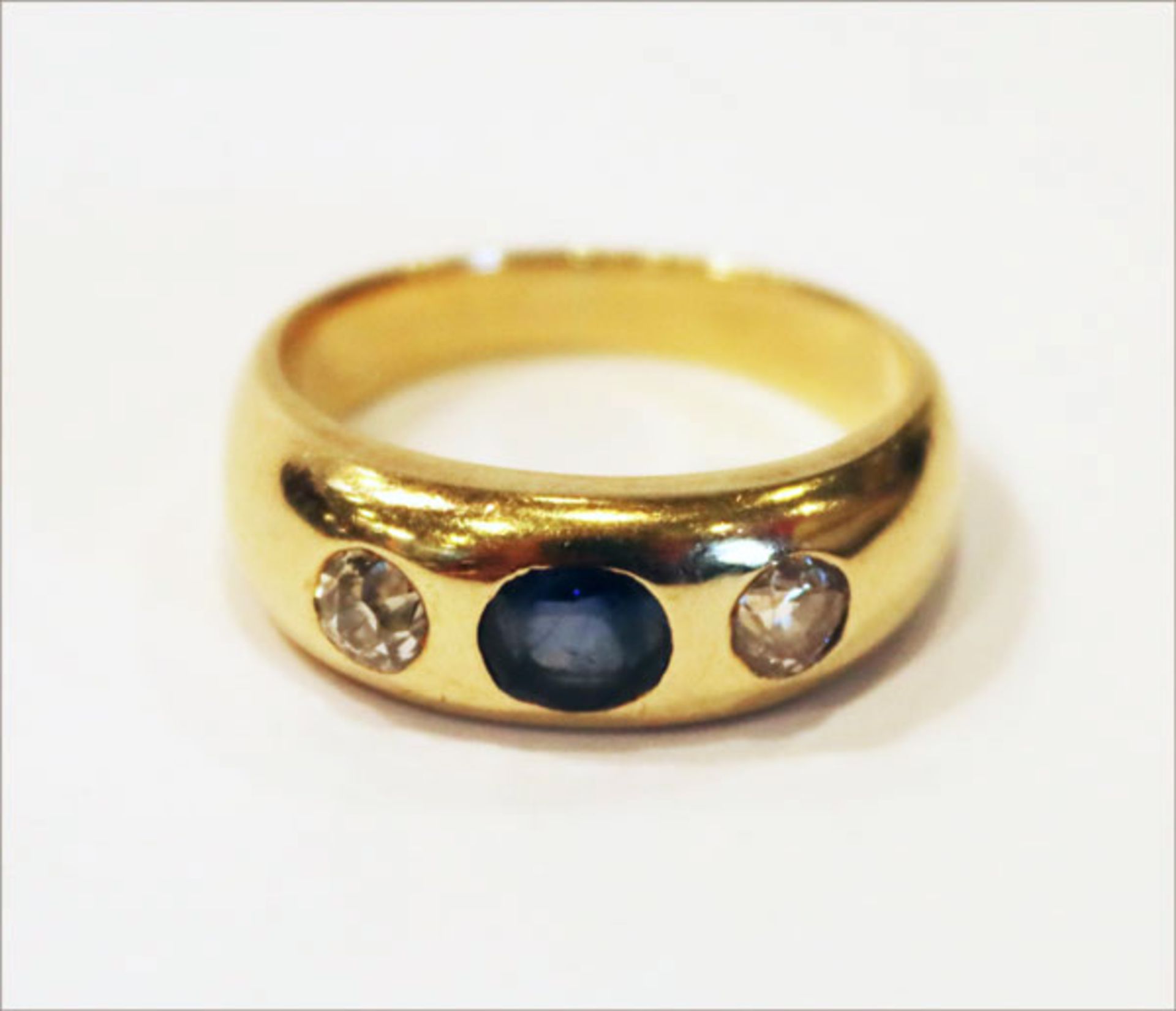 14 k Gelbgold Bandring mit Safir und 2 Altschliff Diamanten, 5,3 gr., Gr. 48