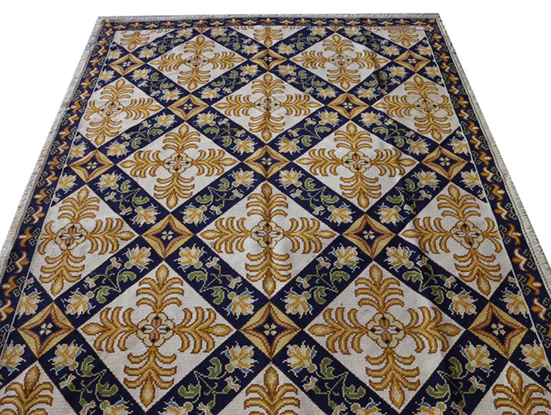 Portugiesischer Teppich, beige/gelb/blau, beschädigt, Gebrauchsspuren, 308 cm x 192 cm