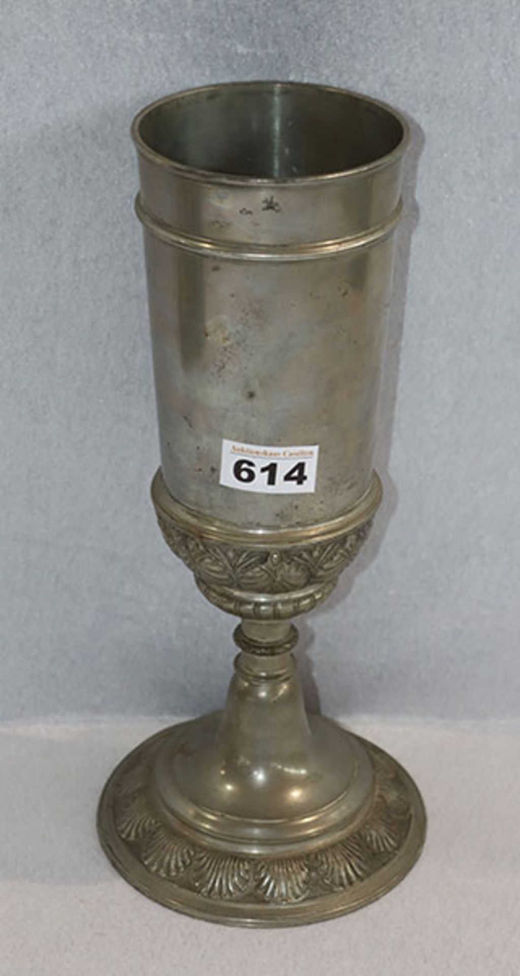 Zinn Pokal 'M.C.M. 1910 Bahnrennen Bad Aibling K15 1. Preis', teils reliefiert, H 33 cm,