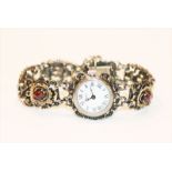 Silber Trachten-Armbanduhr mit Granaten, 36 gr., intakt, L 16 cm