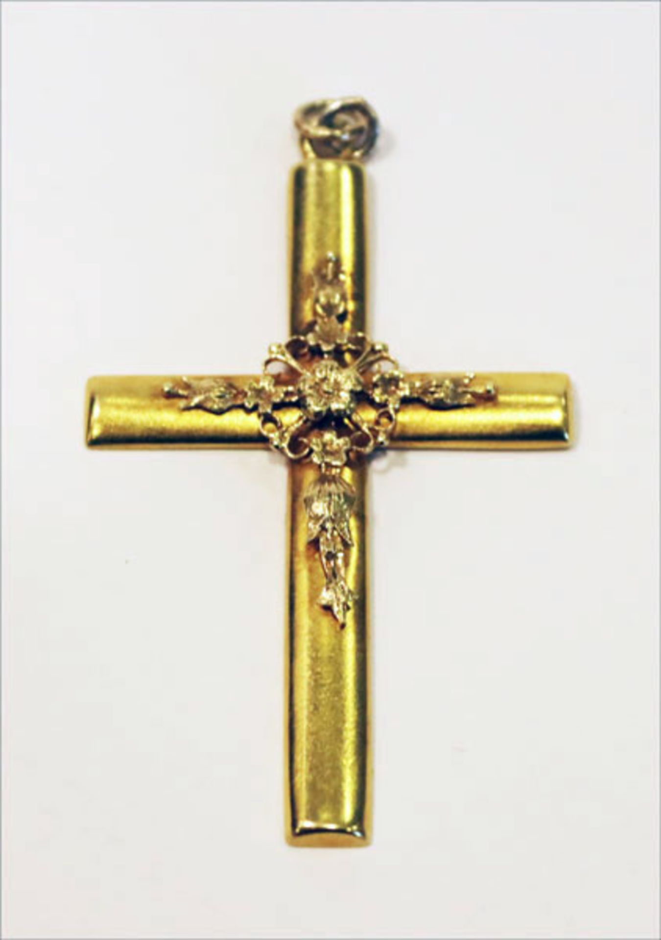 14 k Gelbgold Kreuz-Anhänger mit plastischer Verzierung, 4,4 gr., 6 cm x 3,5 cm